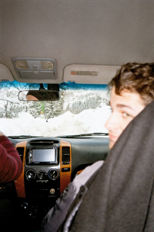 pol_tarres_projects_georgia_ski_2022_analog-43