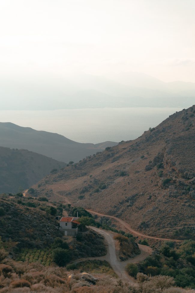 pol_tarres_adventures_greece_crete_ride3_1